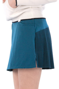 Core Crinkle Pleat Skirt