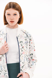 White Floral Chorus